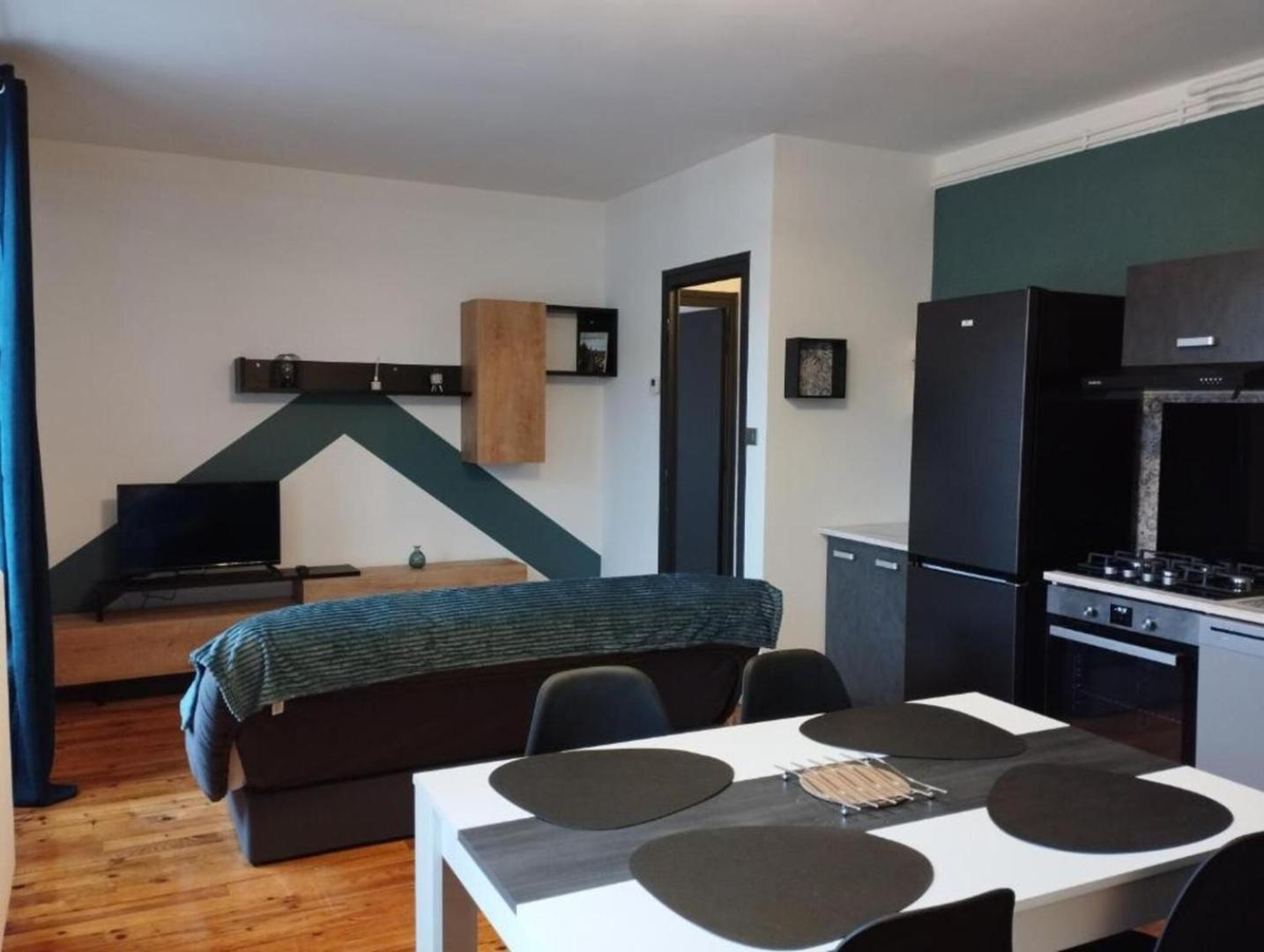 Appartement Moderne Le Puy-en-Velay Eksteriør billede